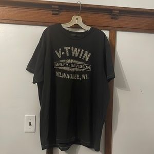 Harley-Davidson Milwaukee,WI  V-Twin 3XL